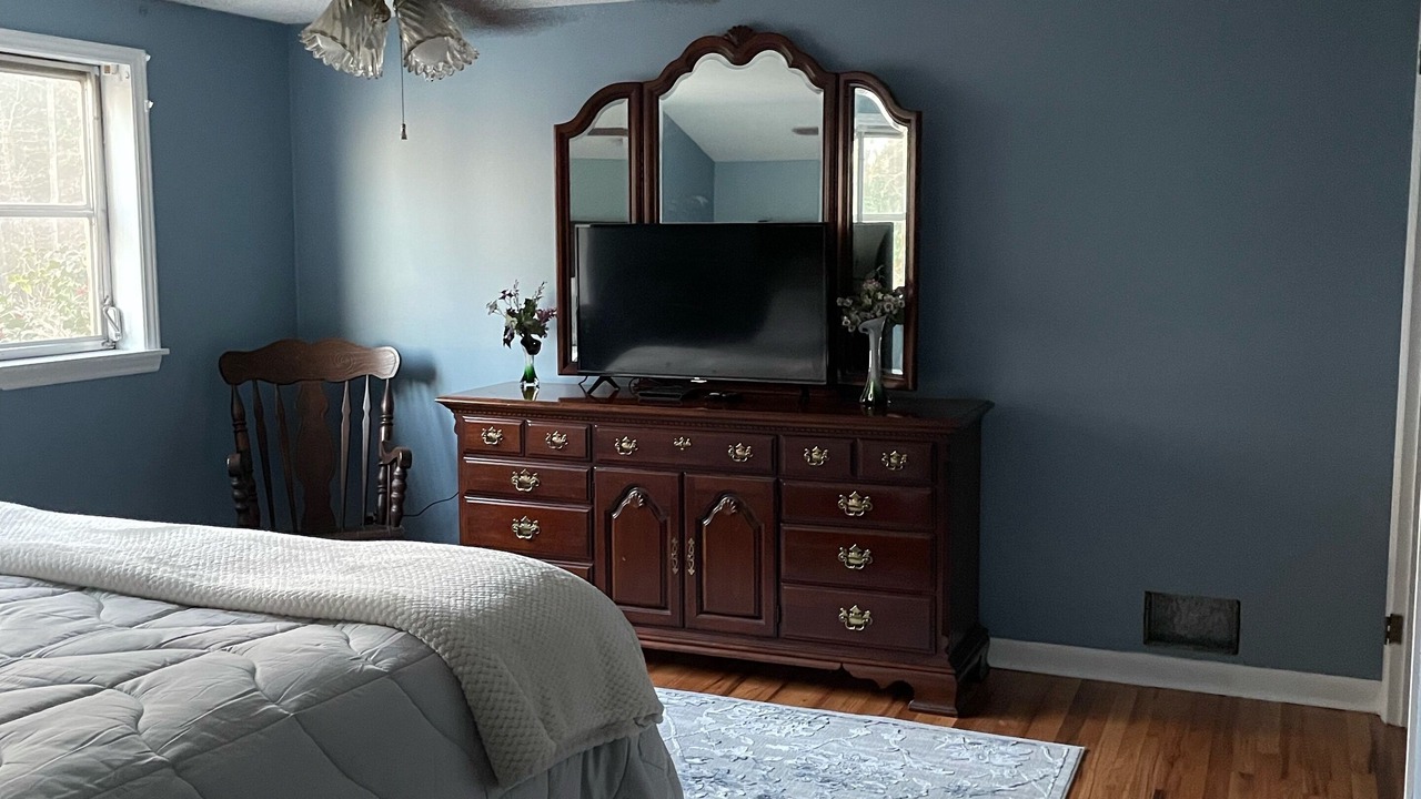 Photo of Bedroom in Leesville