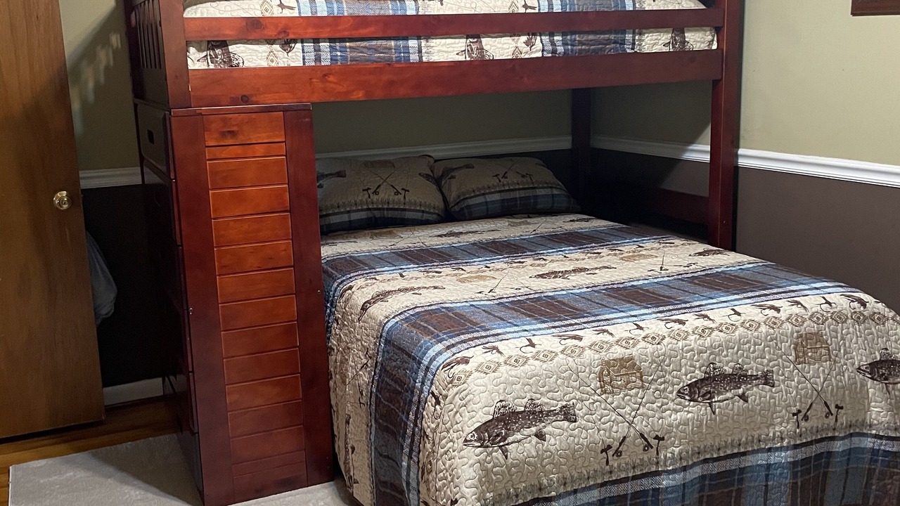Photo of Bedroom in Leesville