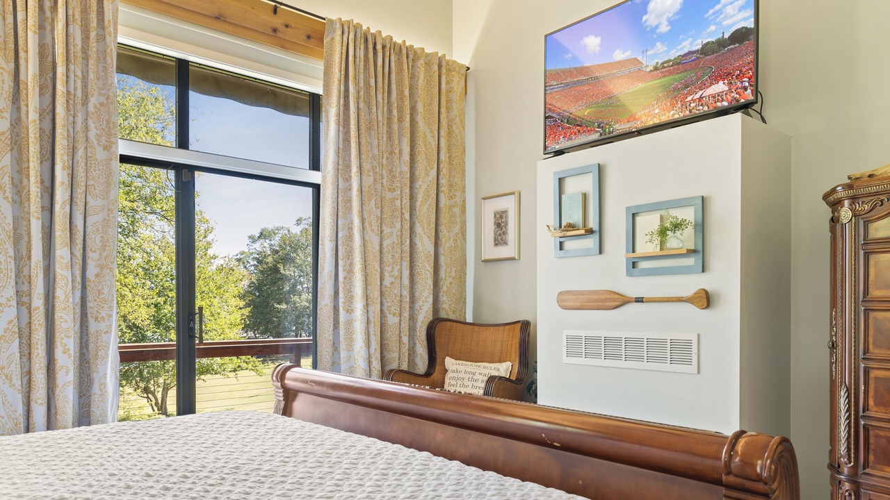 Photo of Bedroom in Seneca