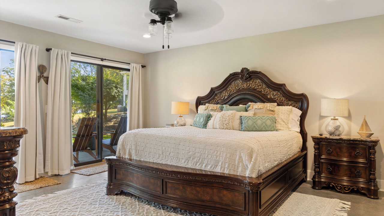 Photo of Bedroom in Seneca