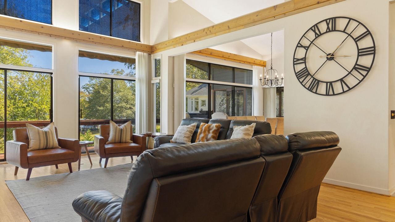 Photo of Livingroom in Seneca