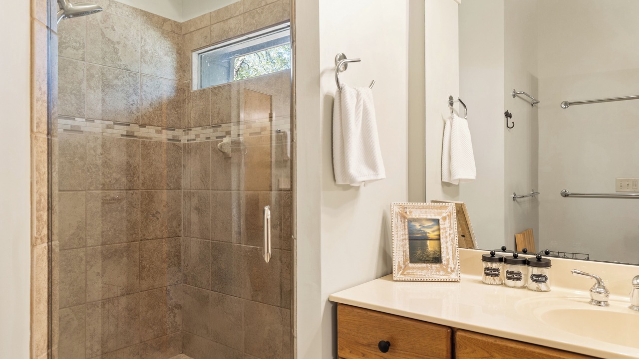 Photo of Bathroom in Seneca