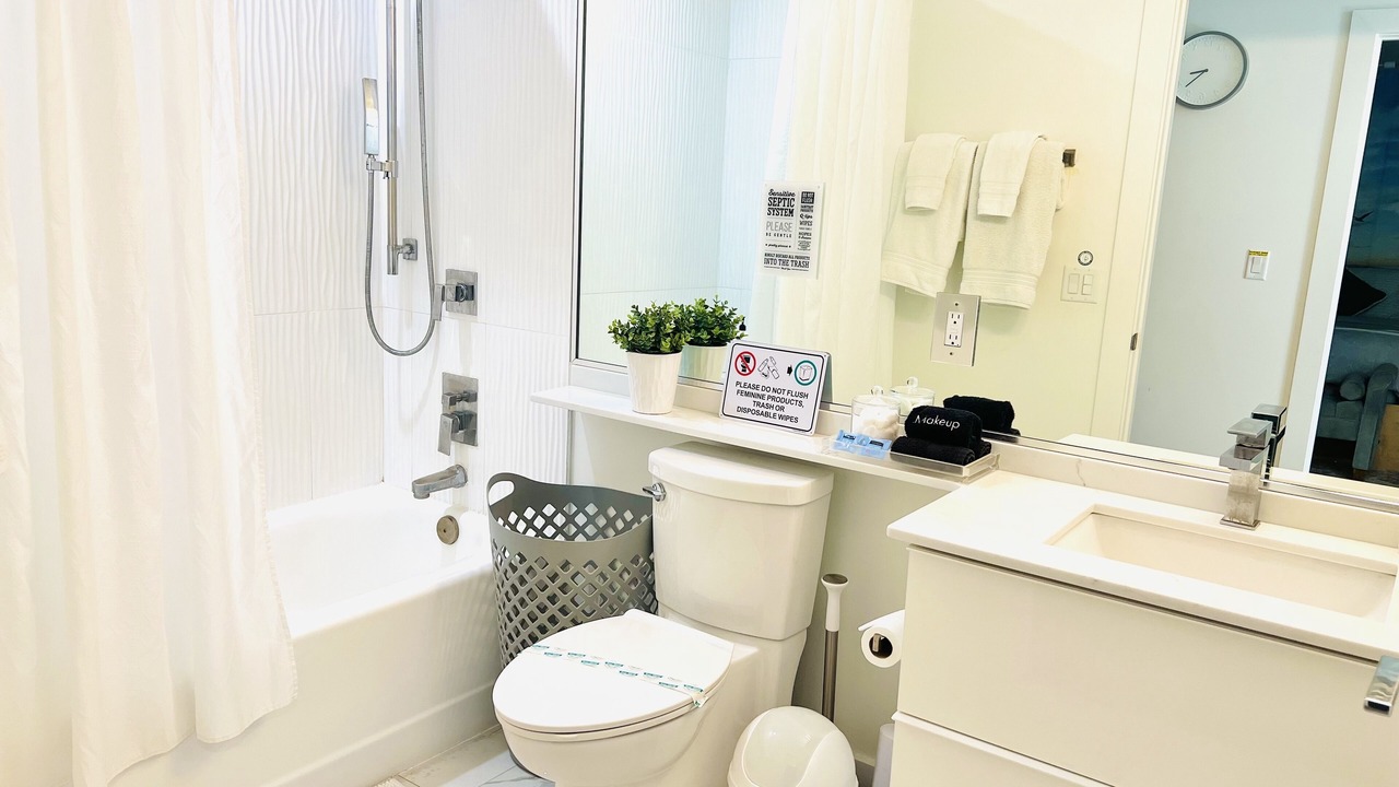 Photo of Bathroom in Fairvilla