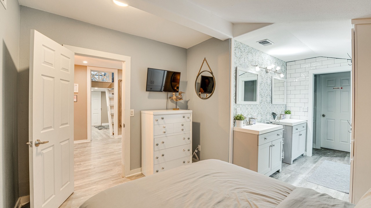 Photo of Bedroom in Saint Cloud