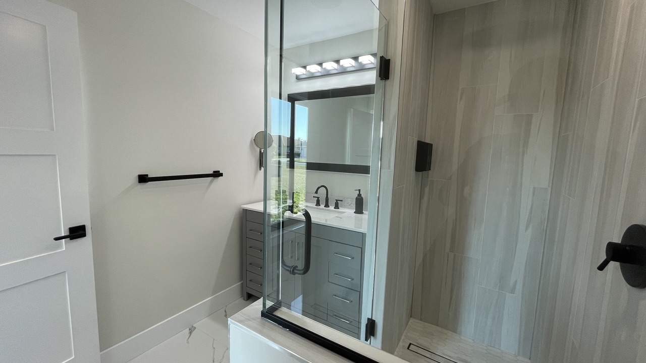 Photo of Bathroom in Lely Golf Estates