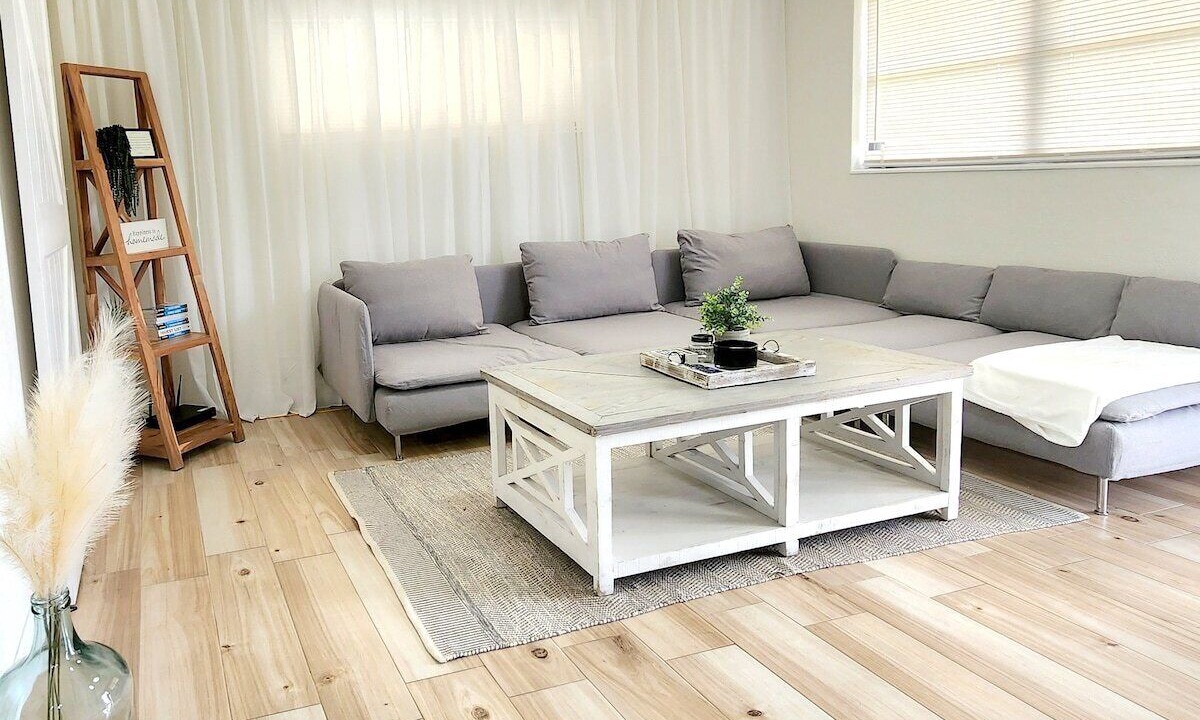Photo of Livingroom in Meadowlawn