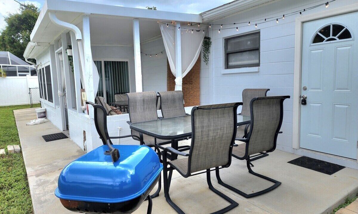 Photo of Outdoor in Meadowlawn