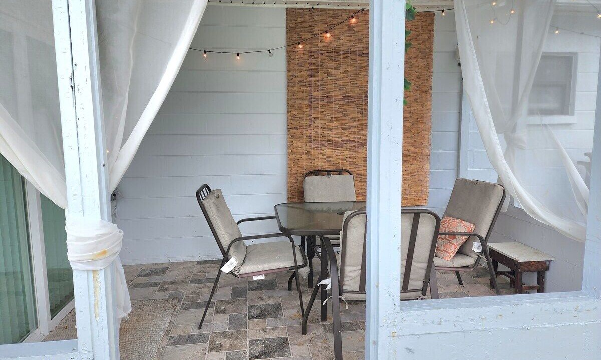 Photo of Outdoor in Meadowlawn