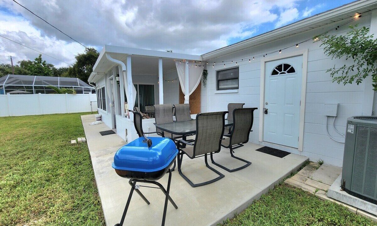 Photo of Outdoor in Meadowlawn
