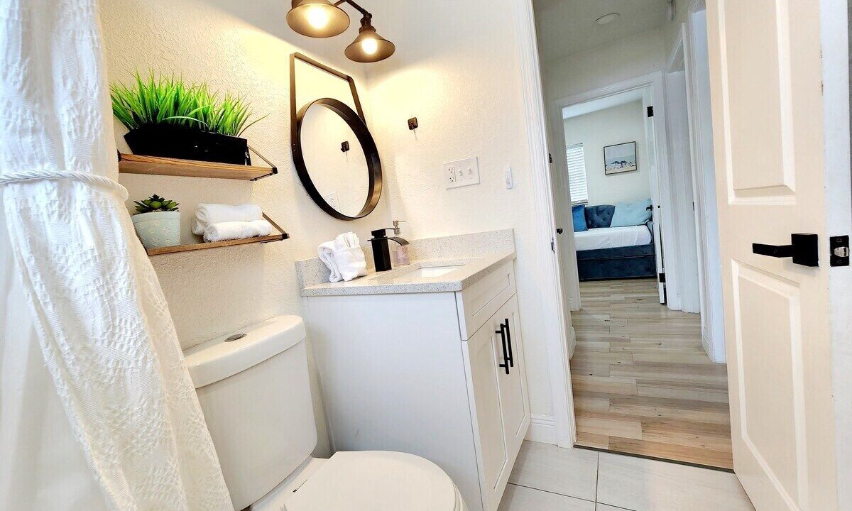 Photo of Bathroom in Meadowlawn