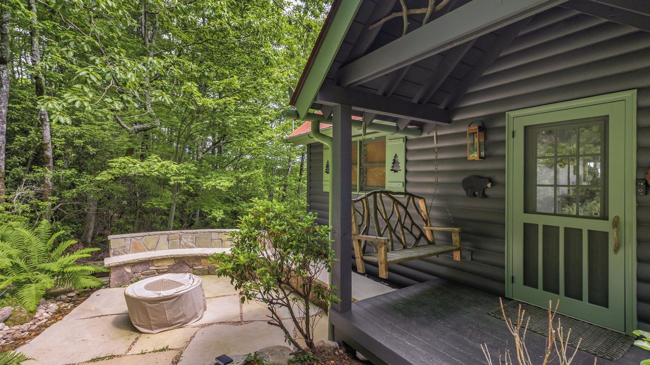 Photo of Patio Balcony in Glenville