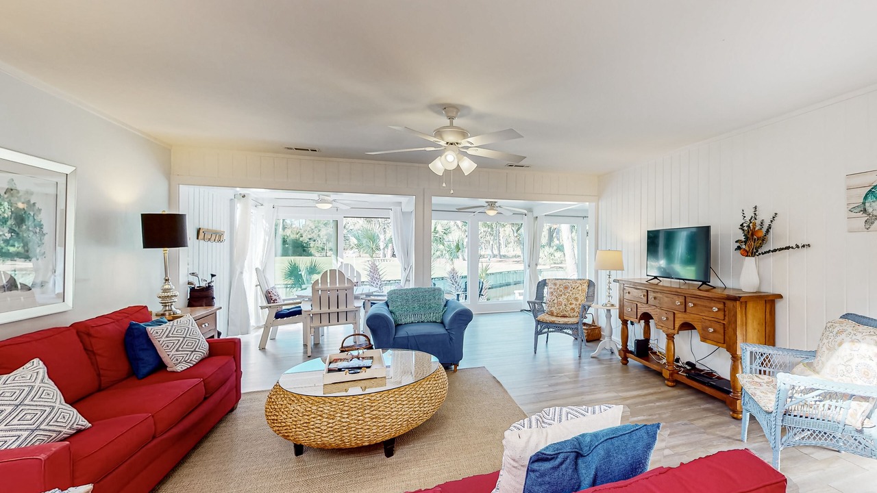 Photo of Livingroom in Sea Pines