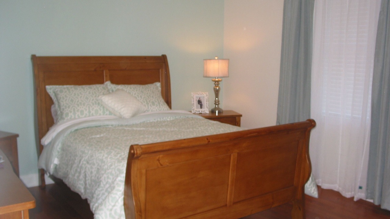 Photo of Bedroom in Appling
