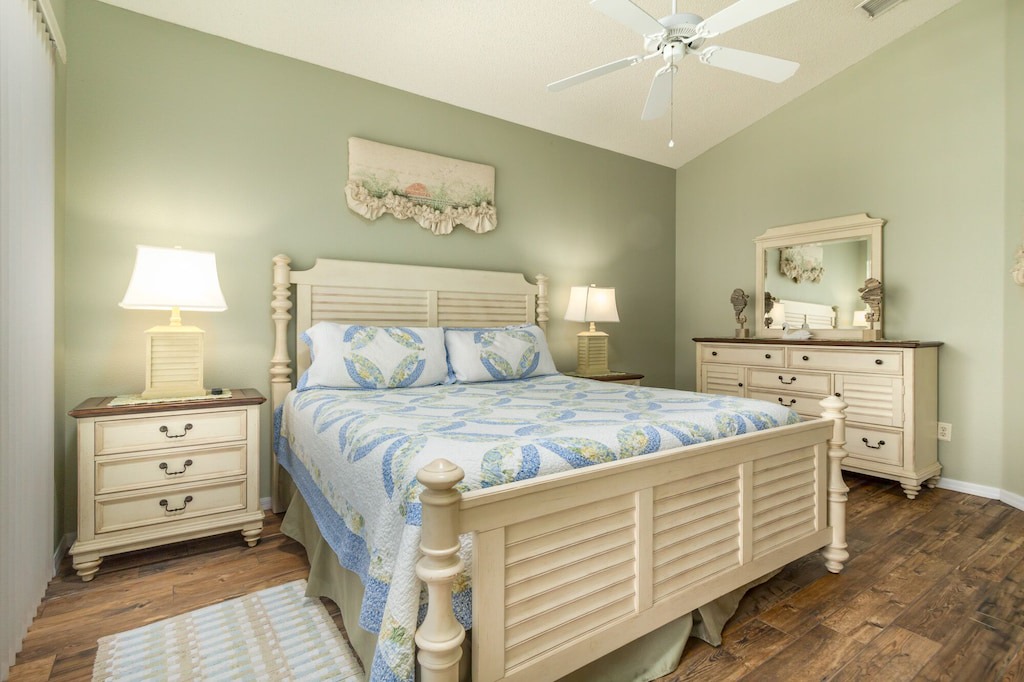 Photo of Bedroom in Four Corners