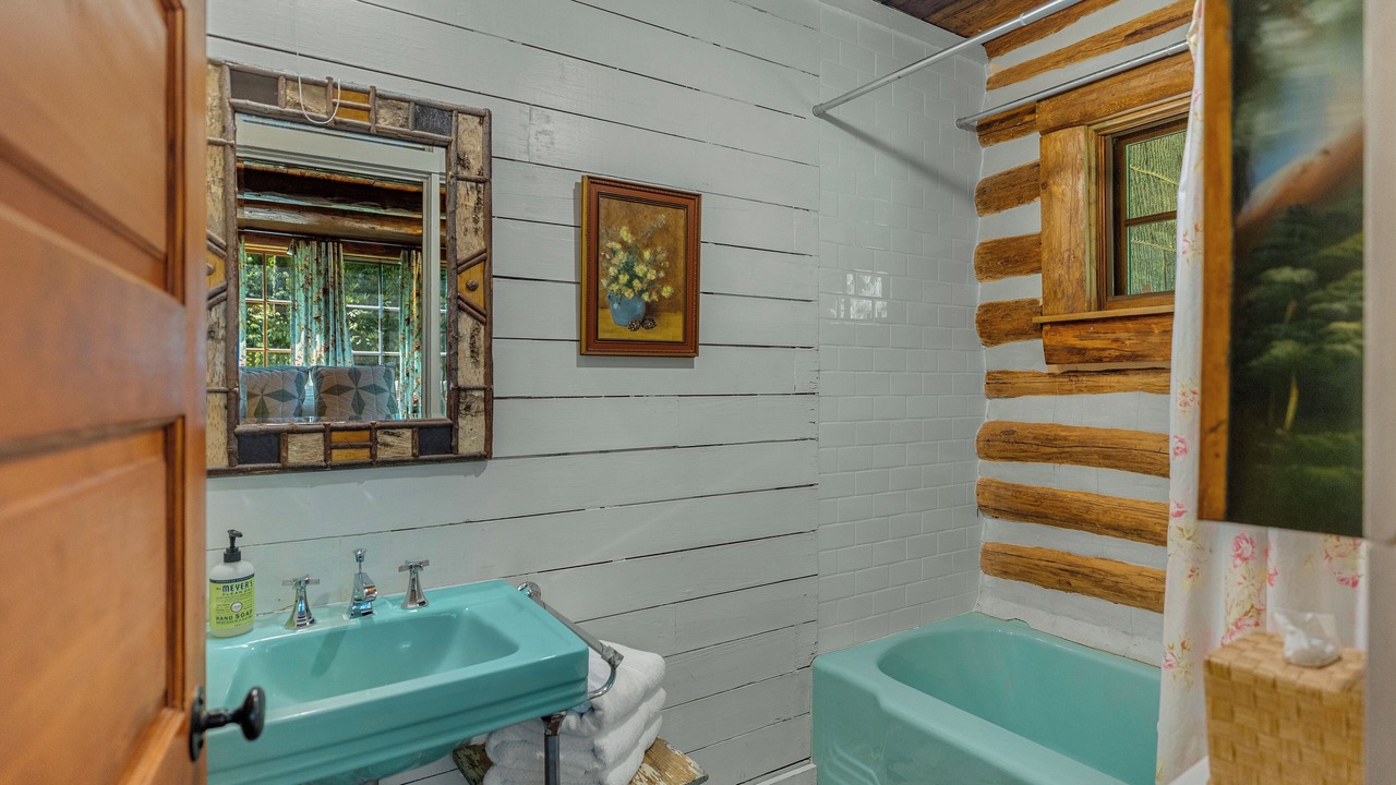 Photo of Bathroom in Highlands