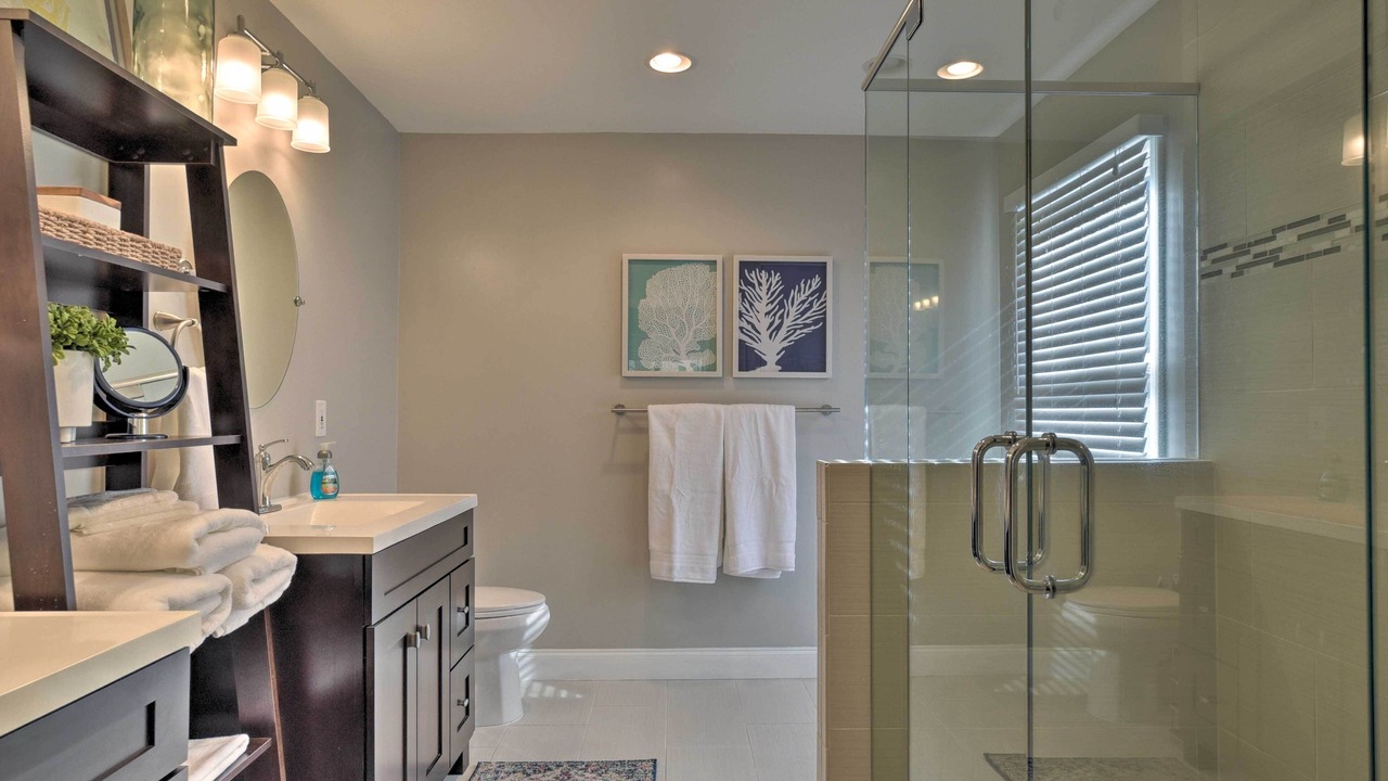 Photo of Bathroom in Lavonia