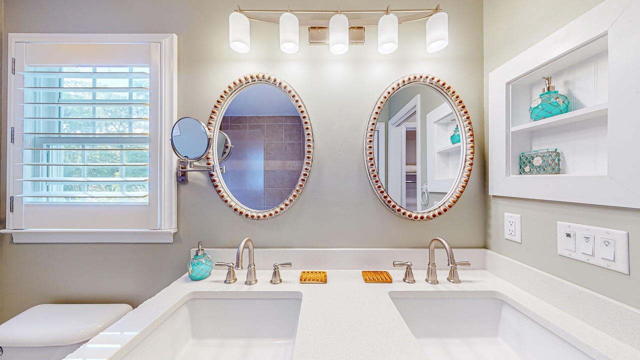 Photo of Bathroom in North Forest Beach