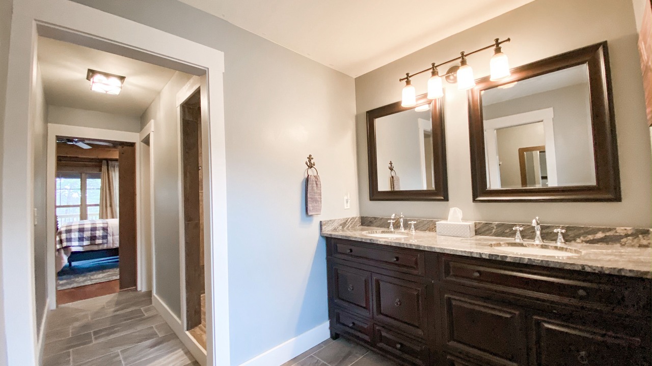 Photo of Bathroom in Hartwell