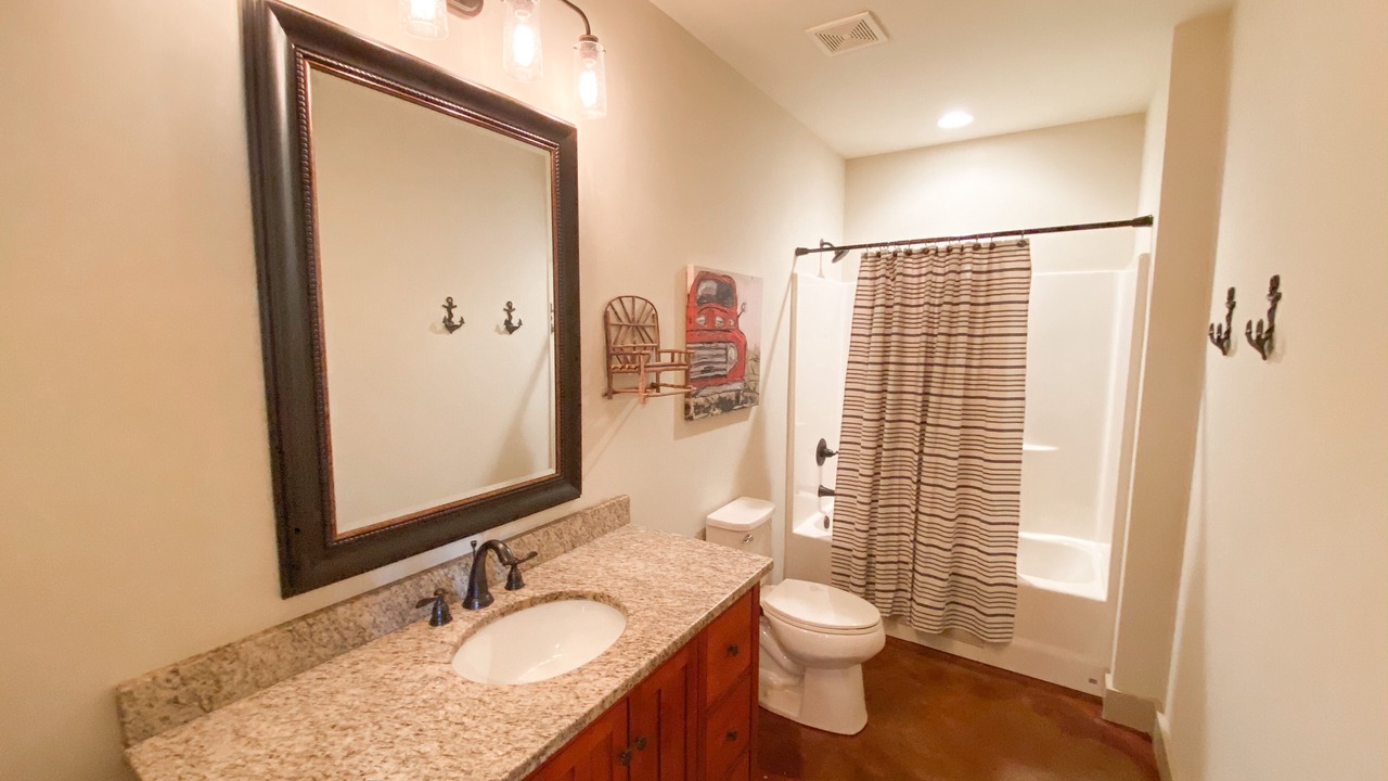 Photo of Bathroom in Hartwell