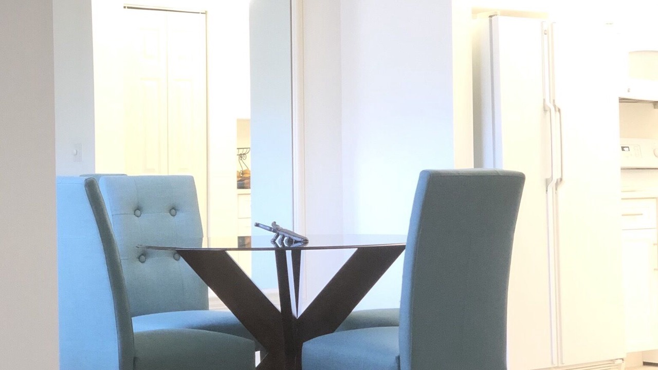 Photo of Livingroom in Crown Pointe