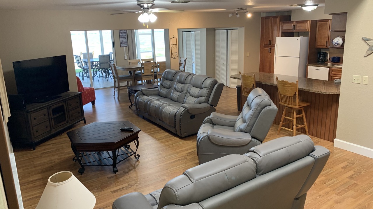 Photo of Livingroom in Placid Lakes