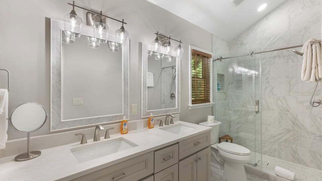 Photo of Bathroom in Cullowhee