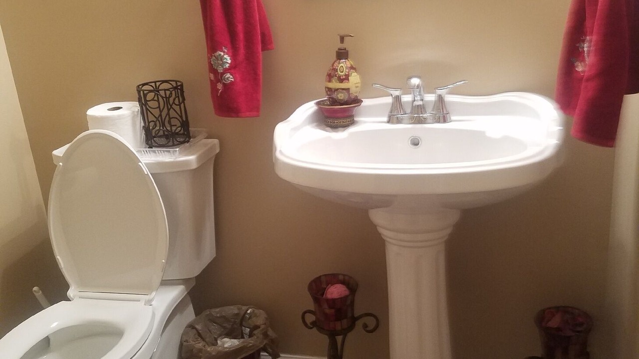 Photo of Bathroom in Peach Orchard