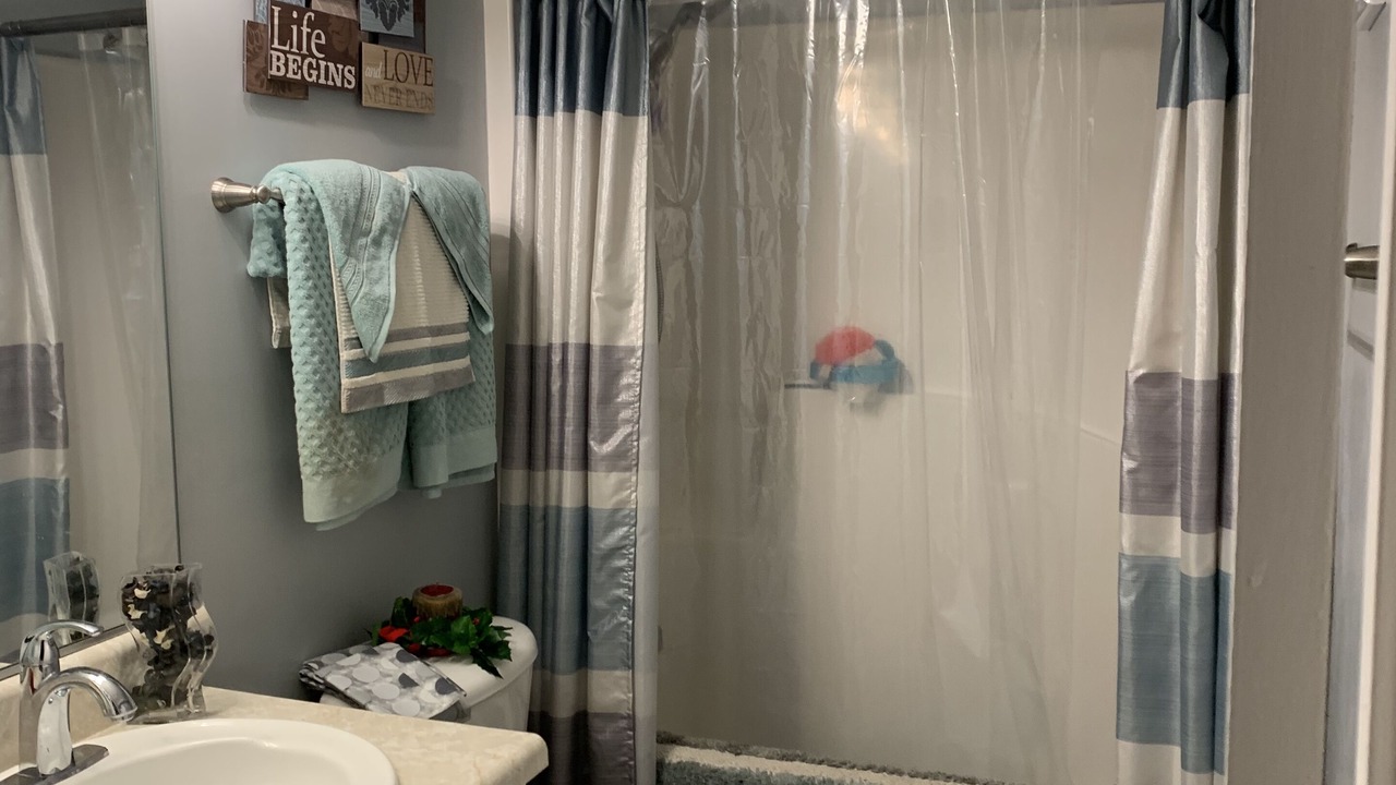 Photo of Bathroom in Peach Orchard