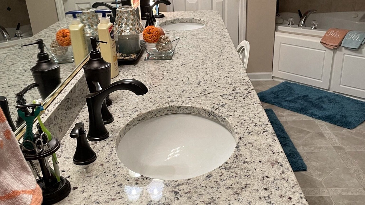 Photo of Bathroom in Peach Orchard