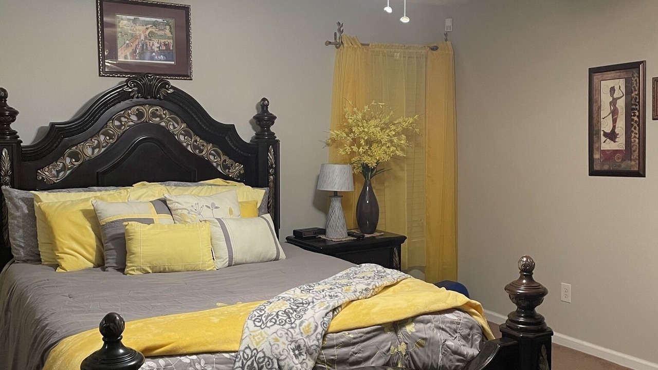 Photo of Bedroom in Peach Orchard
