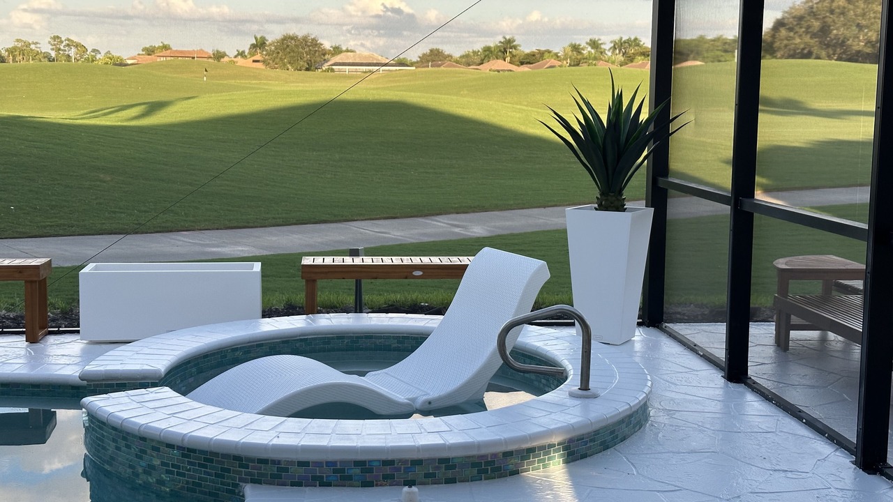 Photo of Outdoor in Naples