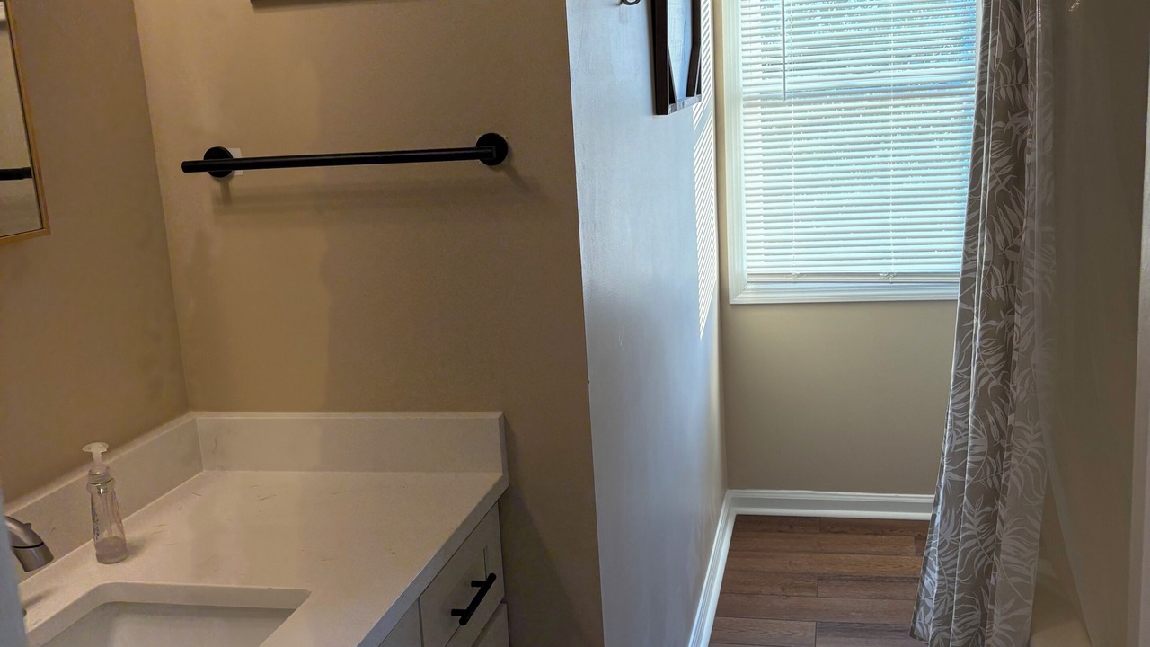 Photo of Bathroom in Beachwalk