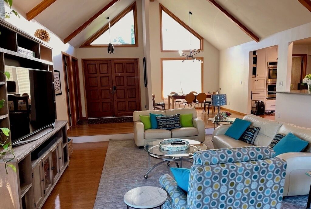 Photo of Livingroom in Chapin