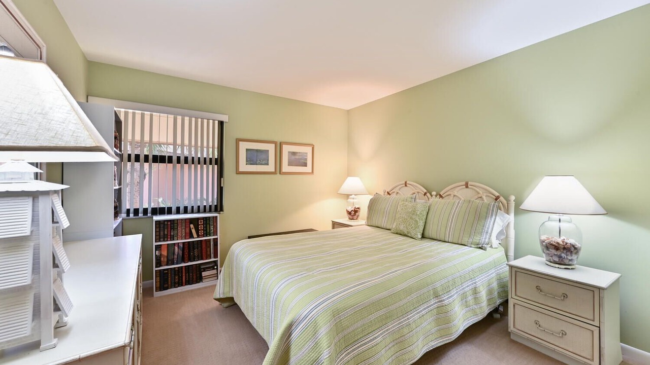 Photo of Bedroom in Hammock Bay