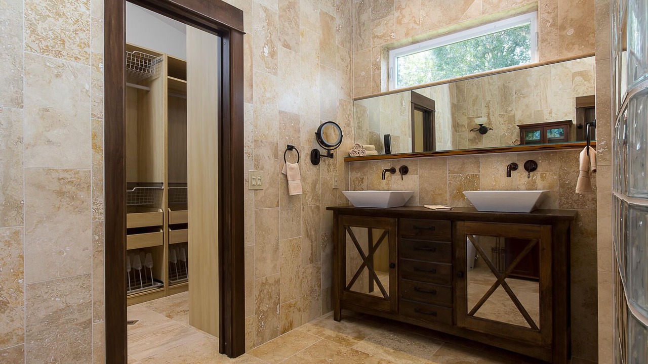 Photo of Bathroom in Rock Ridge
