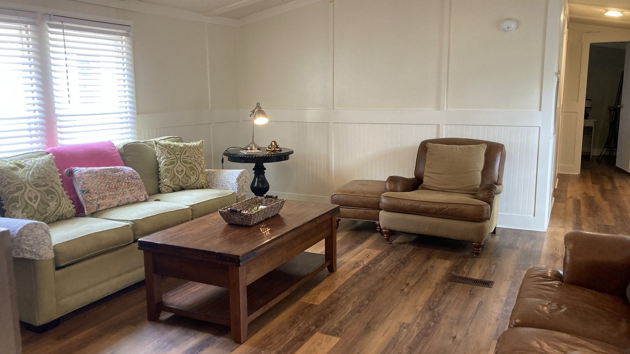 Photo of Livingroom in Burton