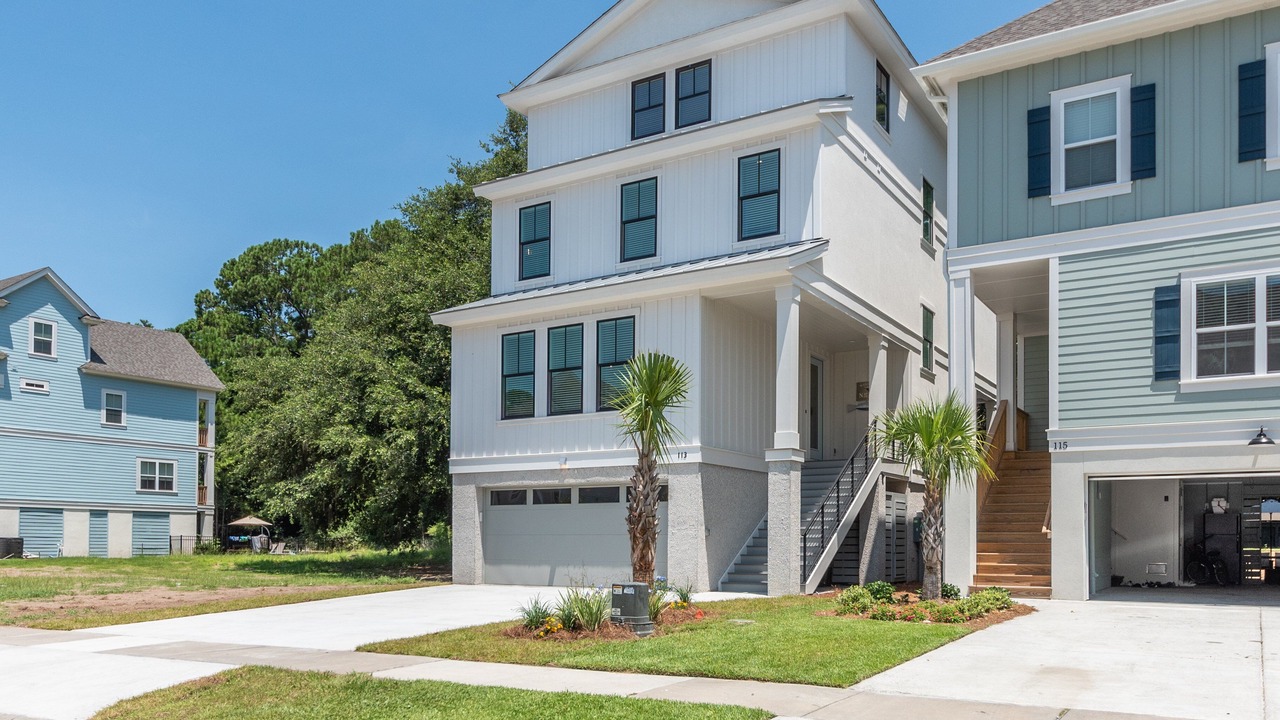 Photo of Outdoor in Folly Field