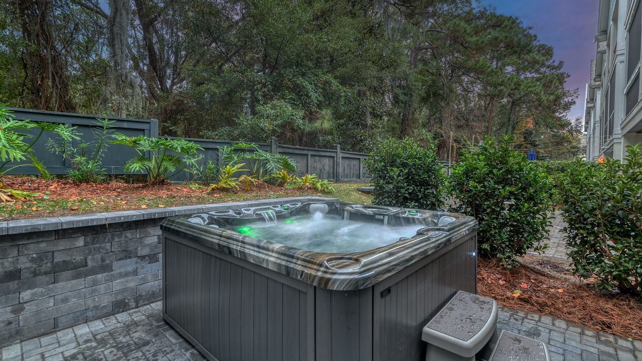 Photo of Outdoor in Folly Field