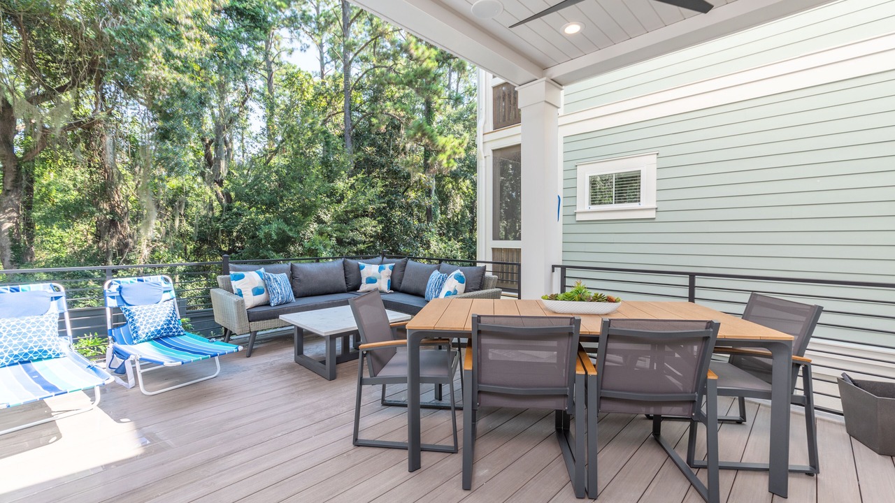 Photo of Outdoor in Folly Field