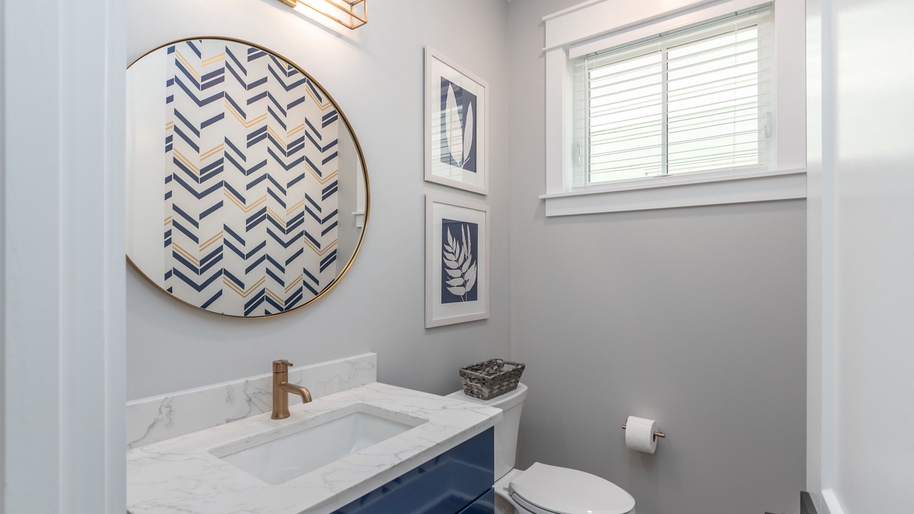 Photo of Bathroom in Folly Field