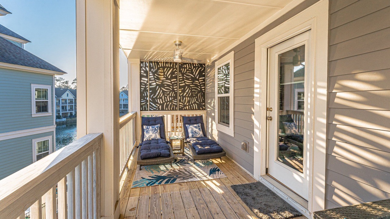 Photo of Patio Balcony in Folly Field