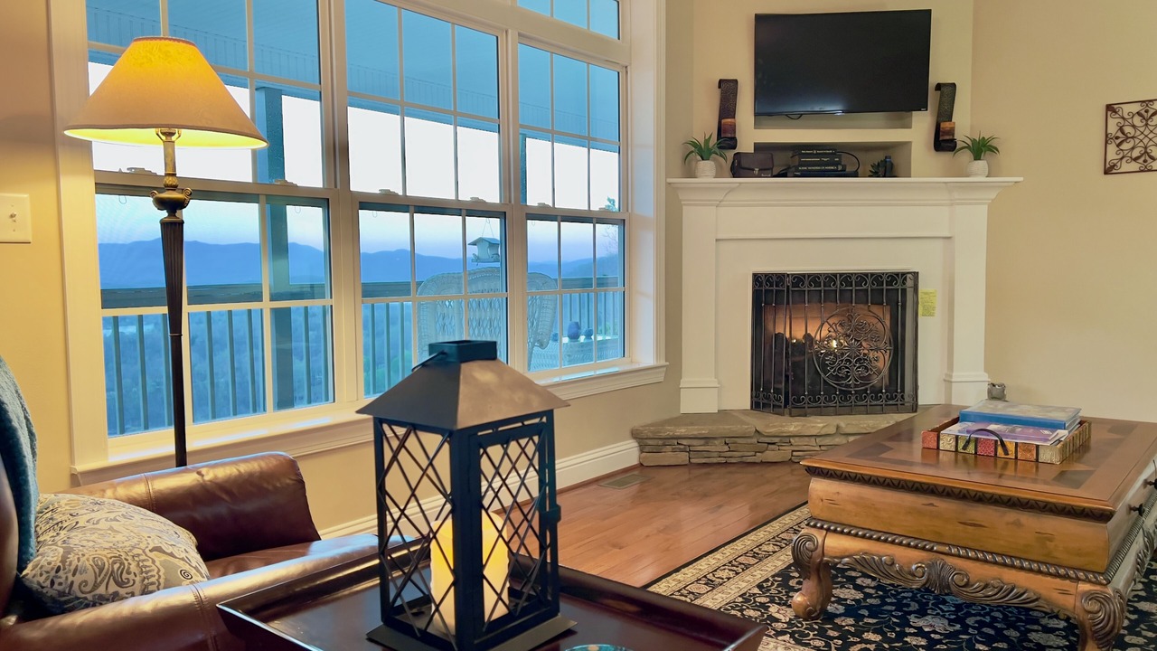 Photo of Bedroom in Hayesville