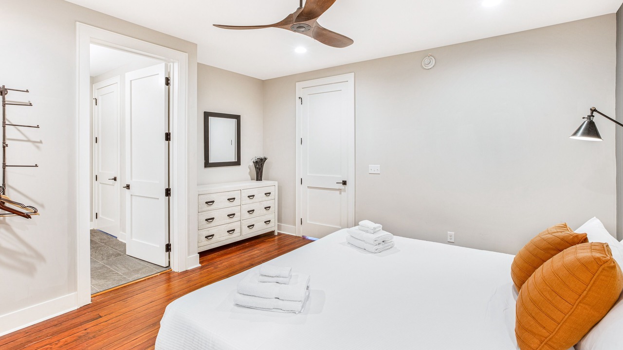 Photo of Bedroom in Historic District - North