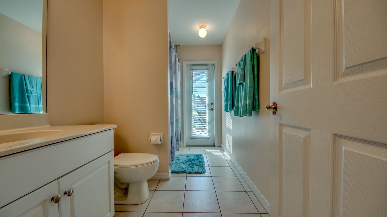 Photo of Bathroom in Trafalgar