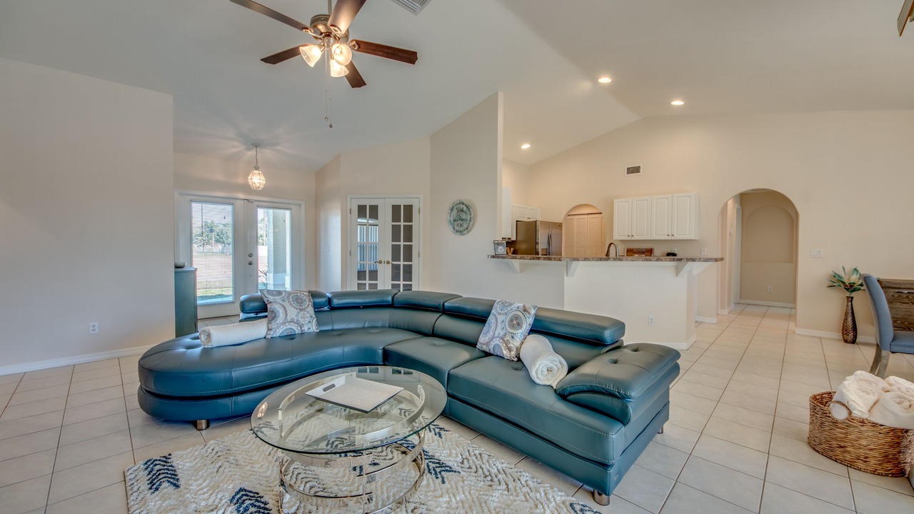 Photo of Livingroom in Trafalgar