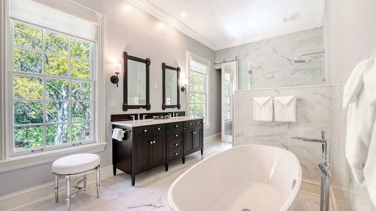 Photo of Bathroom in Vanderhorst Plantation