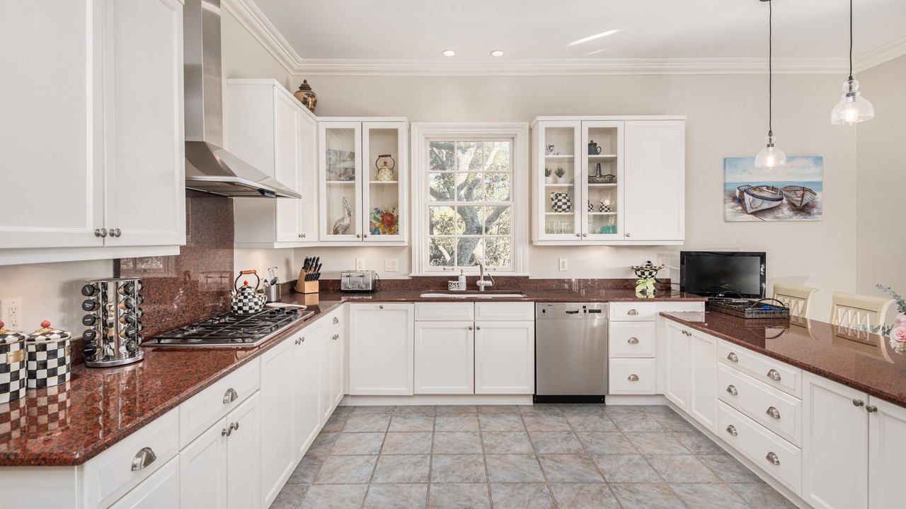 Photo of Kitchen in Vanderhorst Plantation