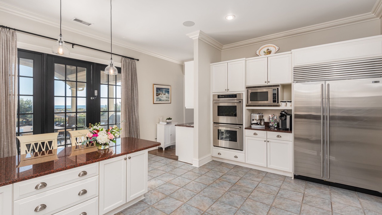 Photo of Kitchen in Vanderhorst Plantation