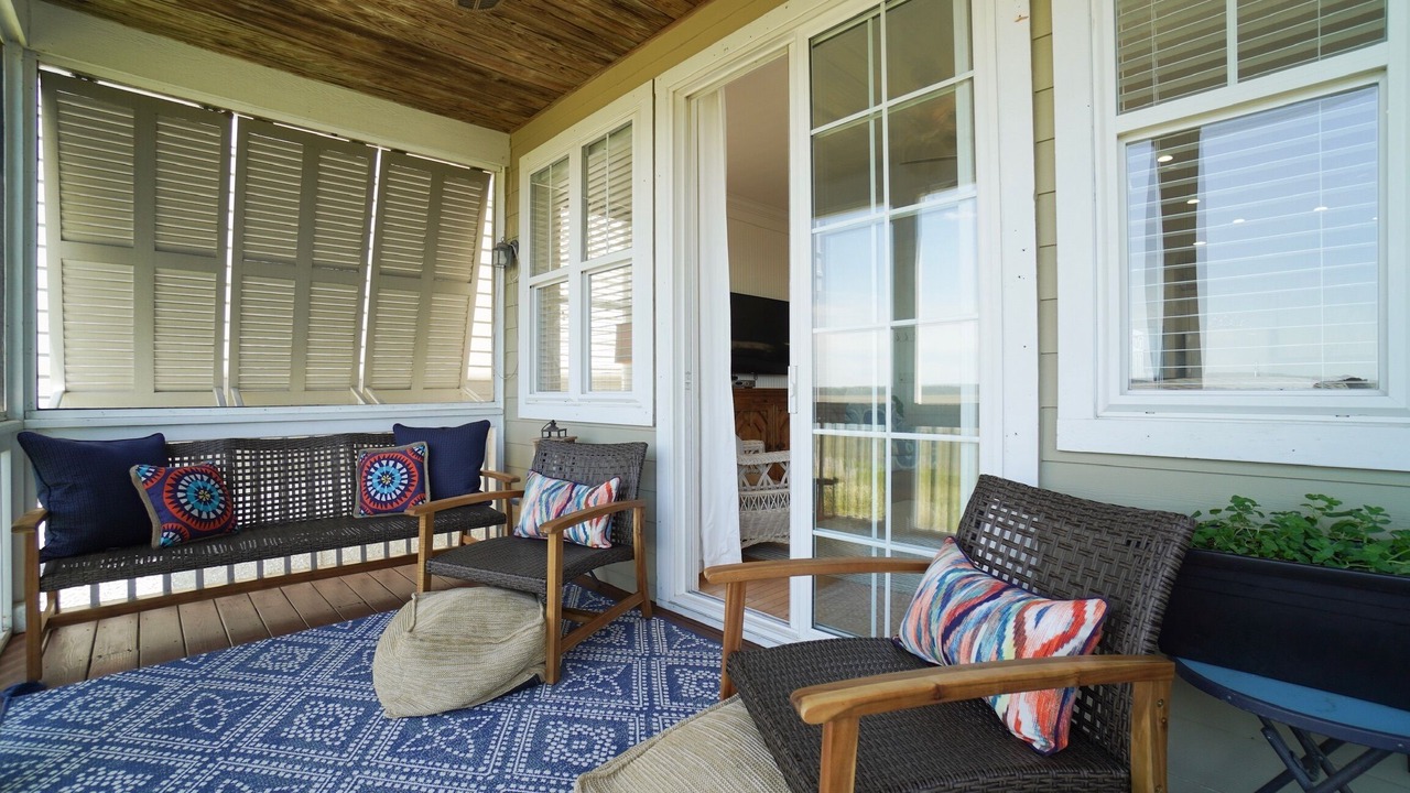 Photo of Patio Balcony in Bonito Boathouses