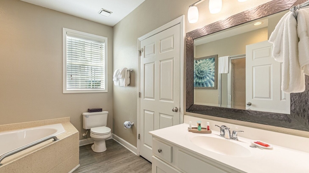 Photo of Bathroom in Ocean Ridge